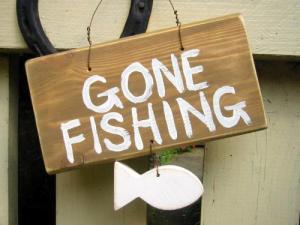 gone_fishing_sign